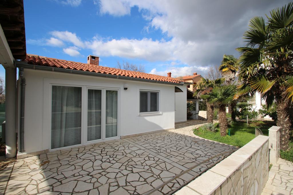 Cukon Holiday Home Medulin Bagian luar foto