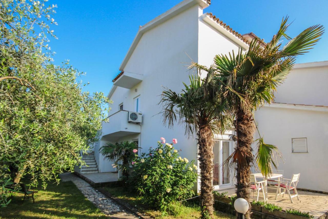 Cukon Holiday Home Medulin Bagian luar foto