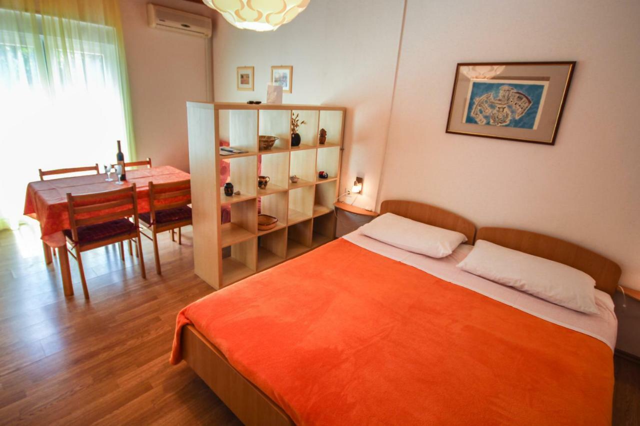 Cukon Holiday Home Medulin Bagian luar foto