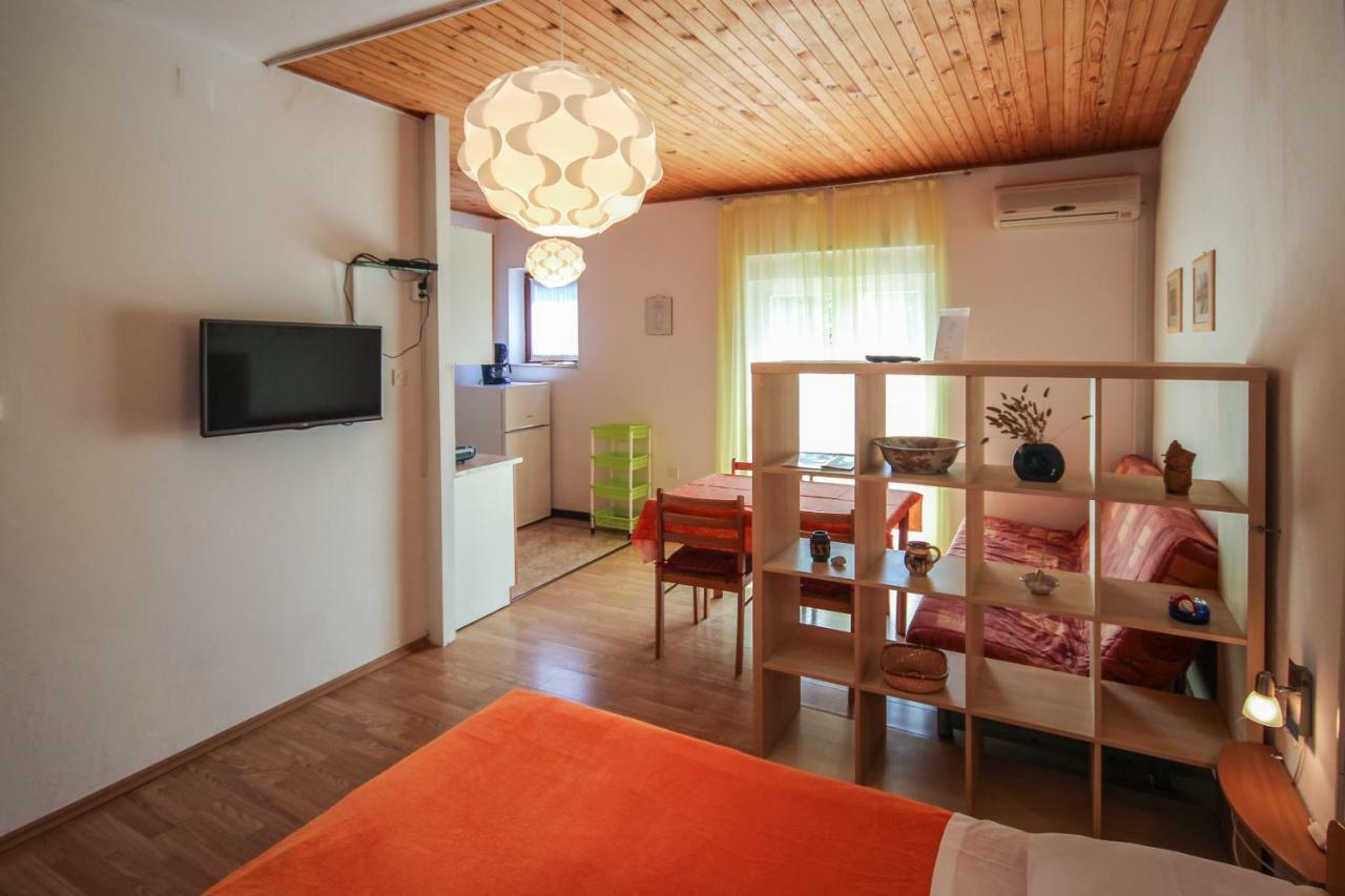 Cukon Holiday Home Medulin Bagian luar foto