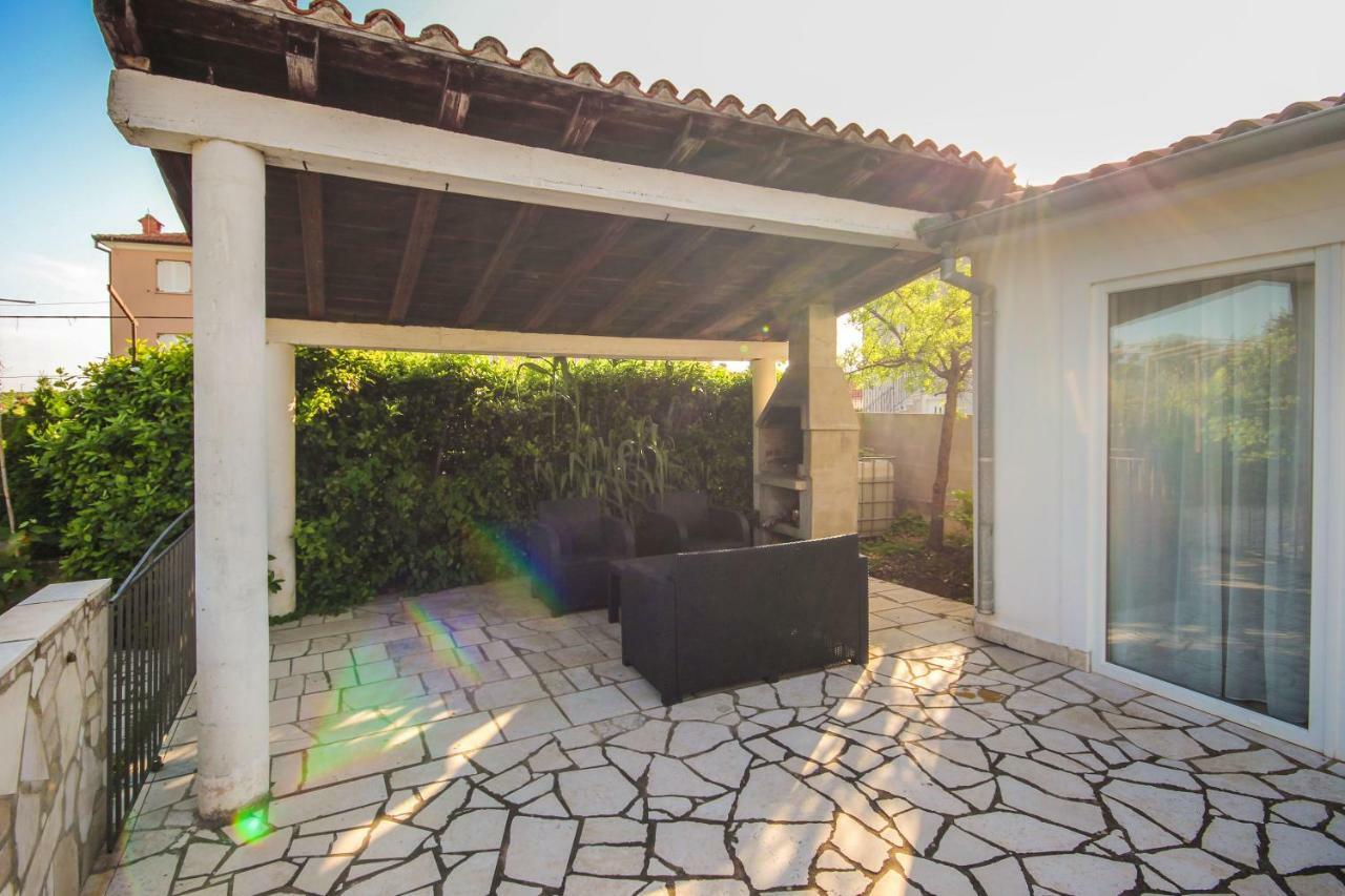 Cukon Holiday Home Medulin Bagian luar foto