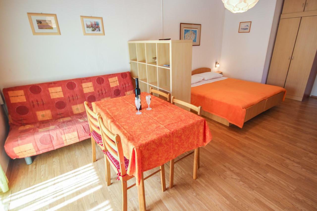 Cukon Holiday Home Medulin Bagian luar foto
